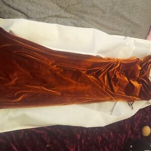 Size 8 Reverly dress